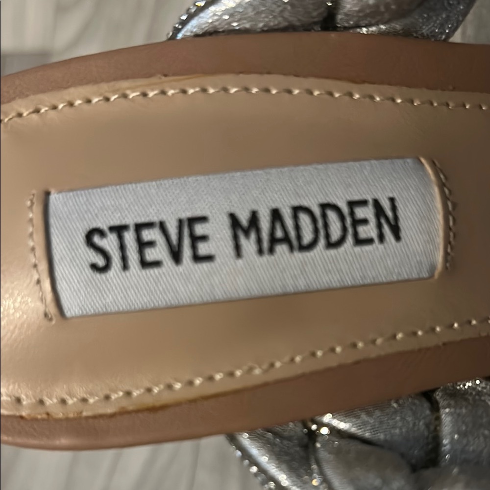 Steve Madden Silver Tan Heels with Braided Design - Picture 2 of 5